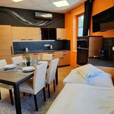 Apartmany Dacice 아파트